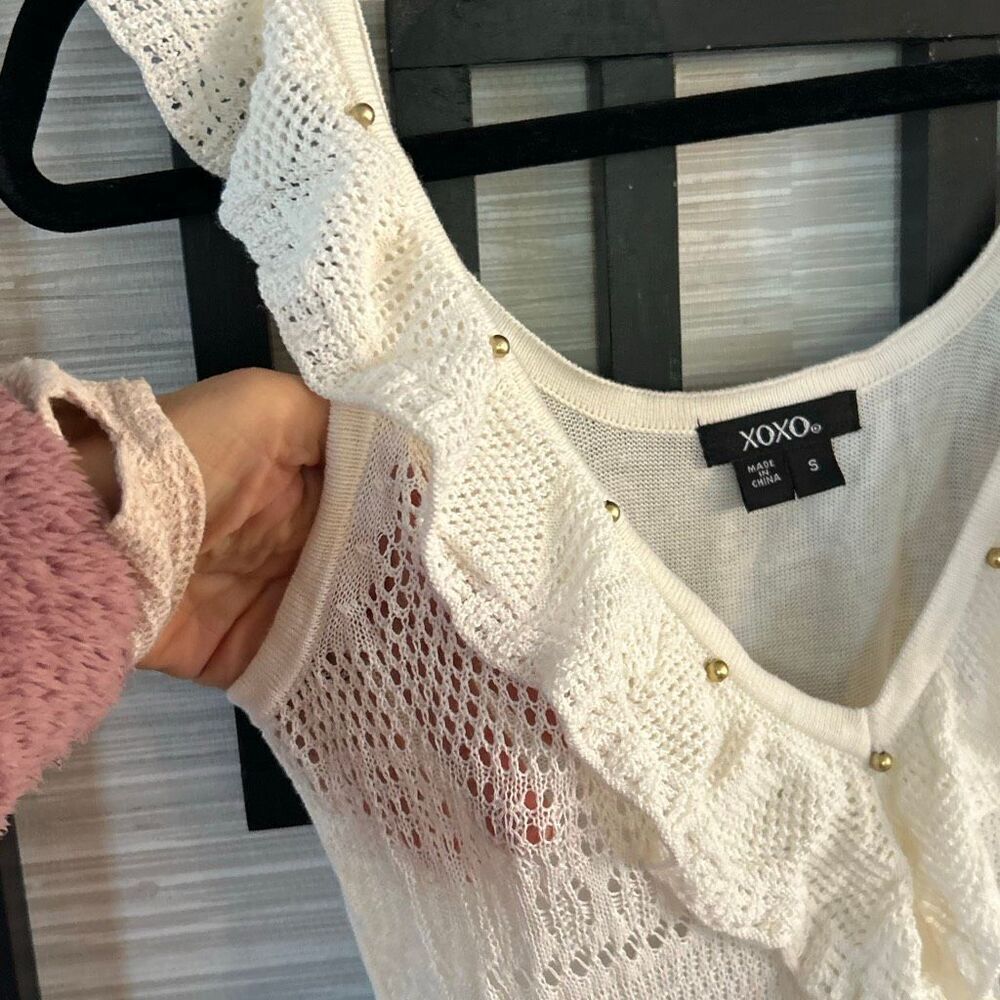 XOXO off-white crochet knit top low-cut V size S - Picture 4 of 5